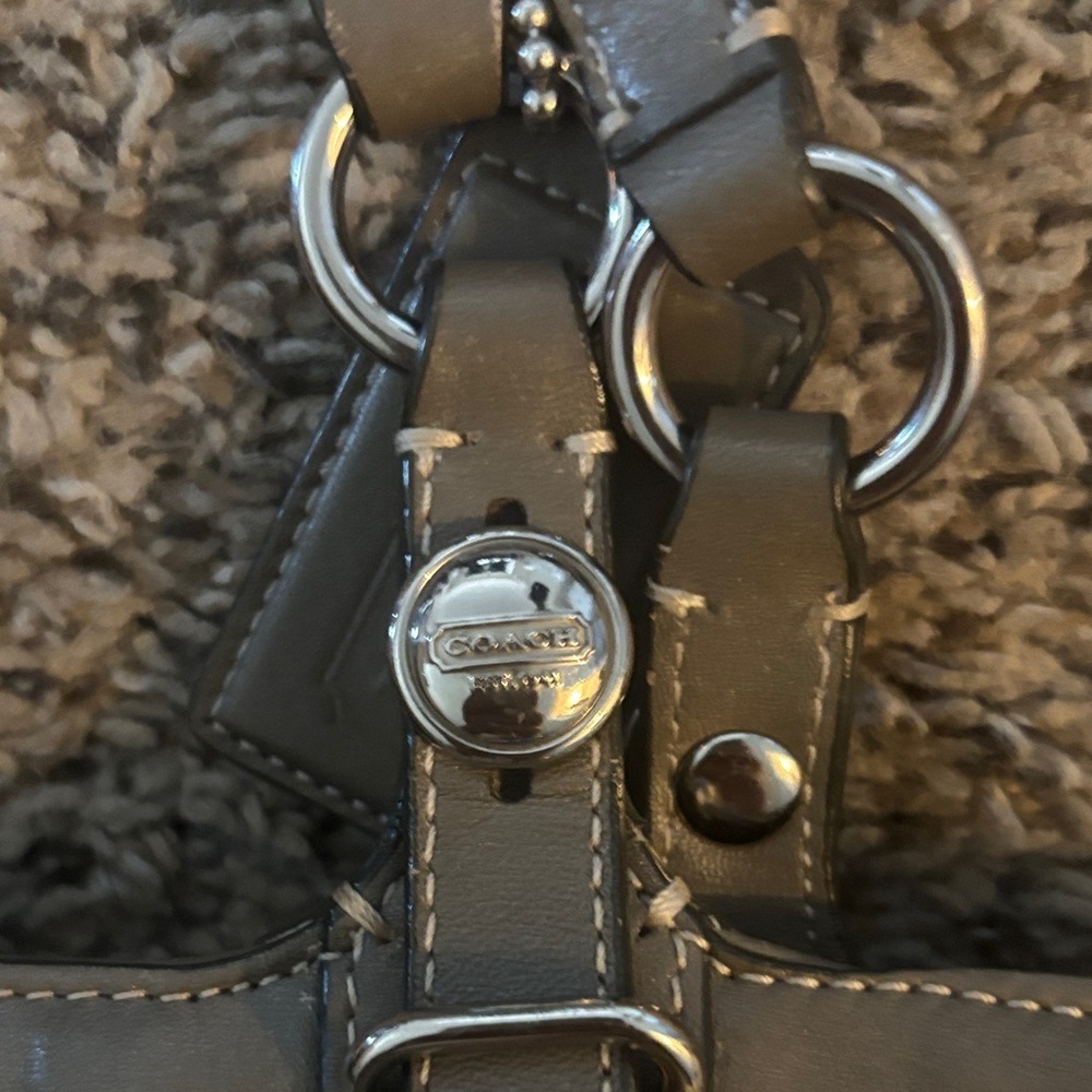 RARE LIMITED EDITION  vintage Coach Gallery Gray Tote Bag in Leather - Picture 4 of 10